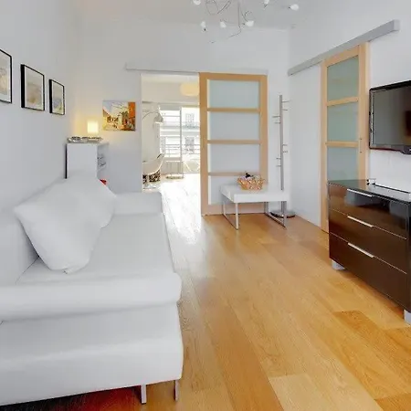 Myrazur Carre D'or * 니스