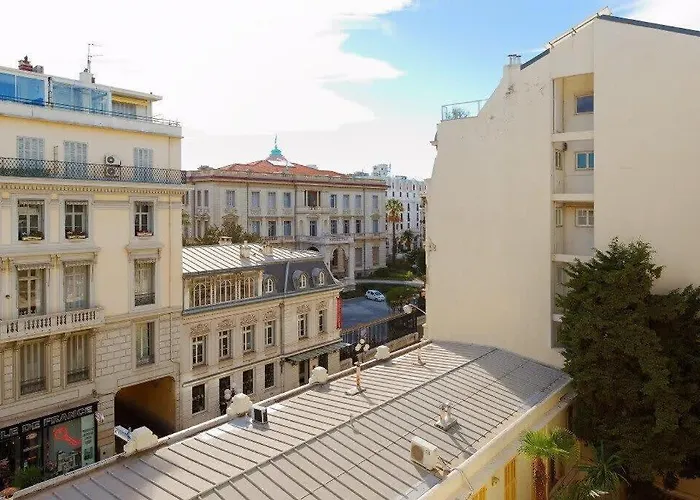 Myrazur Carre D'or * Nice